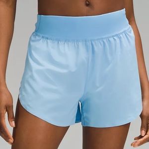 NWT Fast and Free HR Classic Short 3”